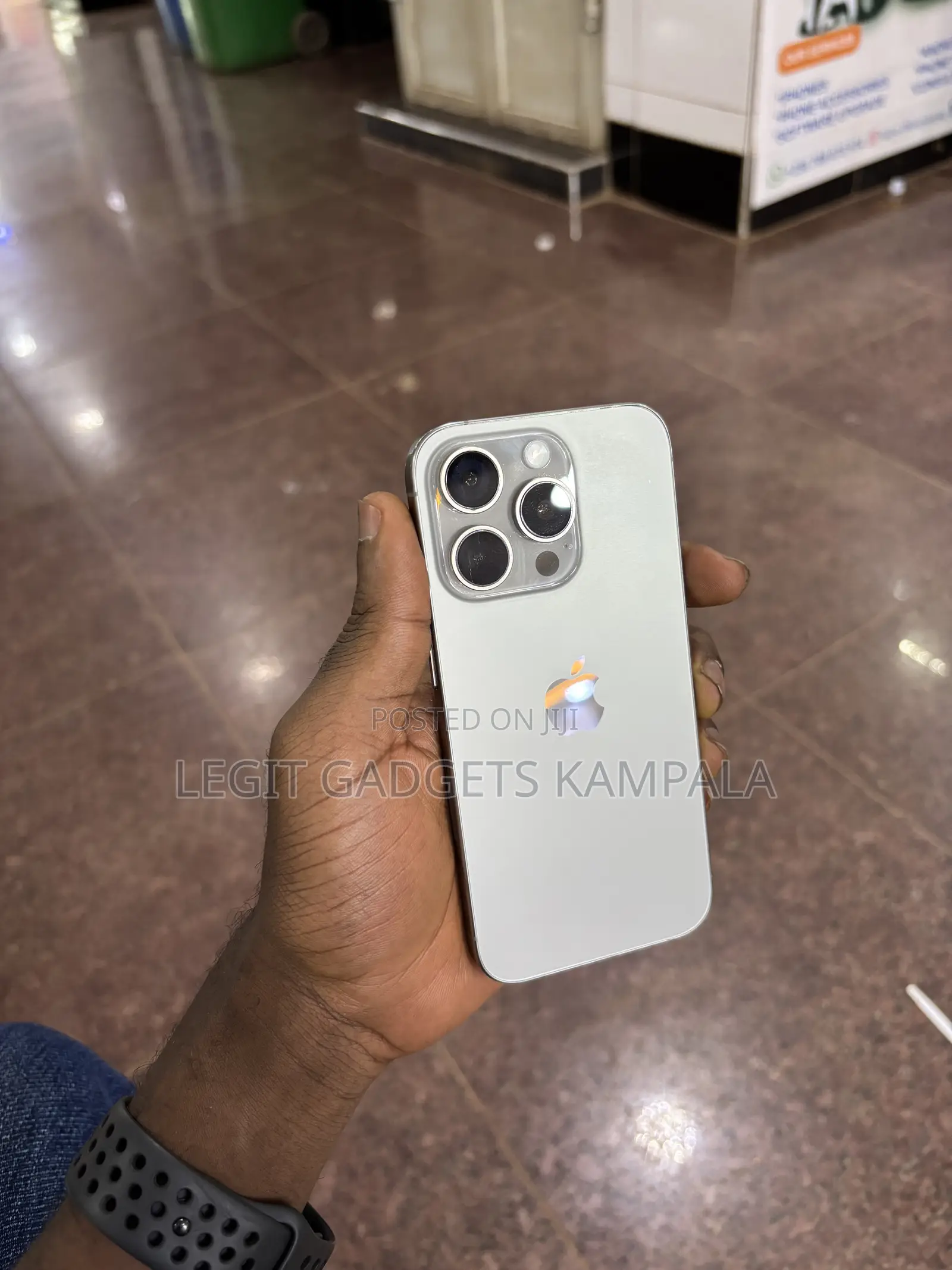 Apple iPhone 15 Pro 128 GB Silver
