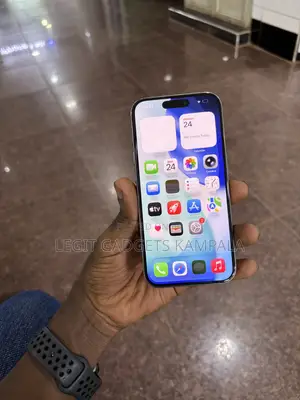 Apple iPhone 15 Pro 128 GB Silver