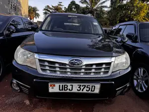 Subaru Forester 2010 Silver