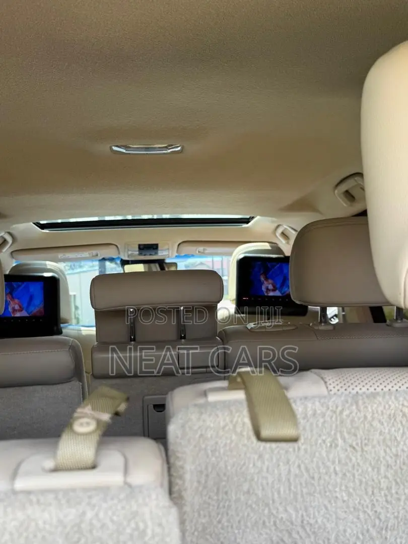 Toyota Land Cruiser Prado 2018 Pearl
