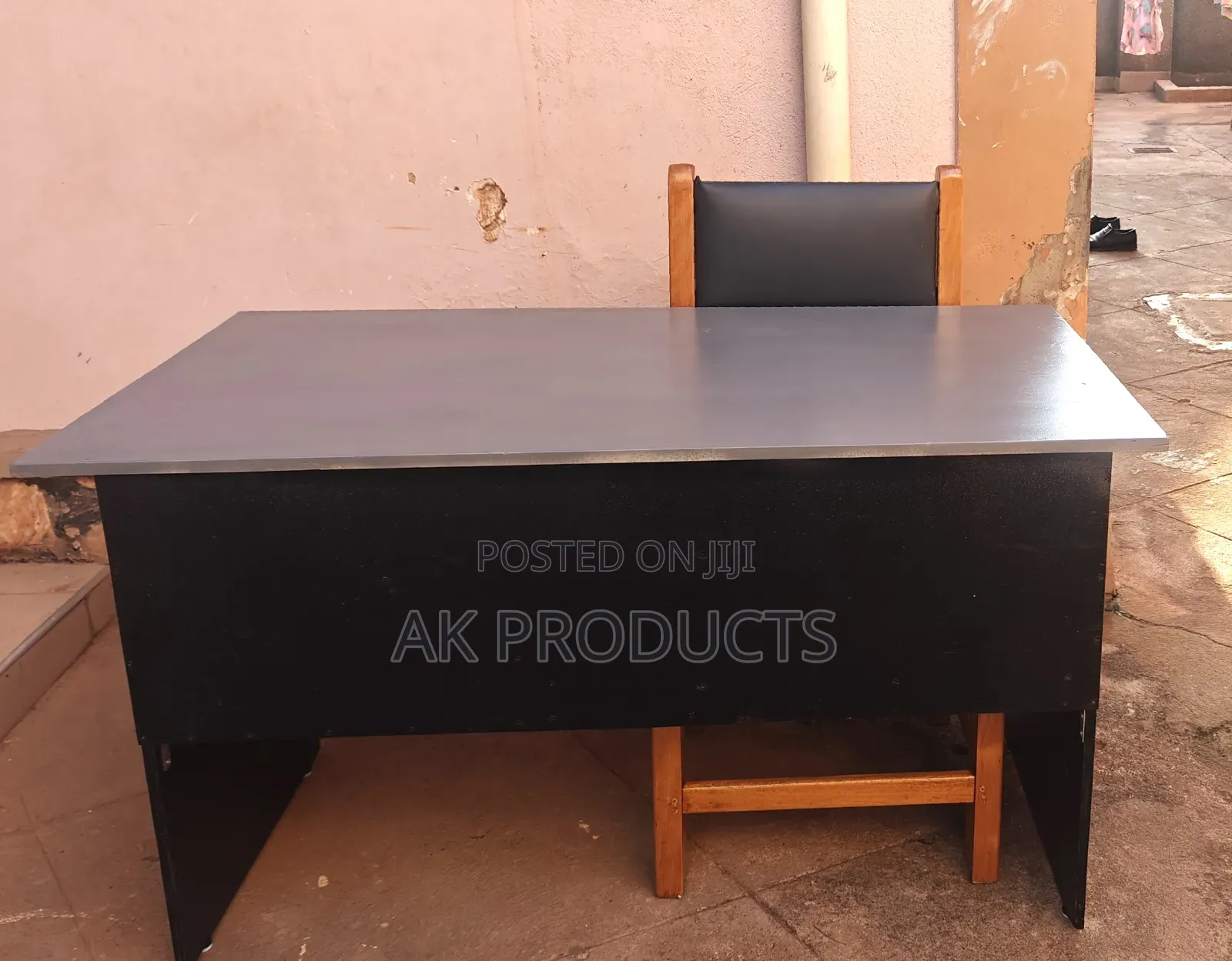 Office Desk With Chair