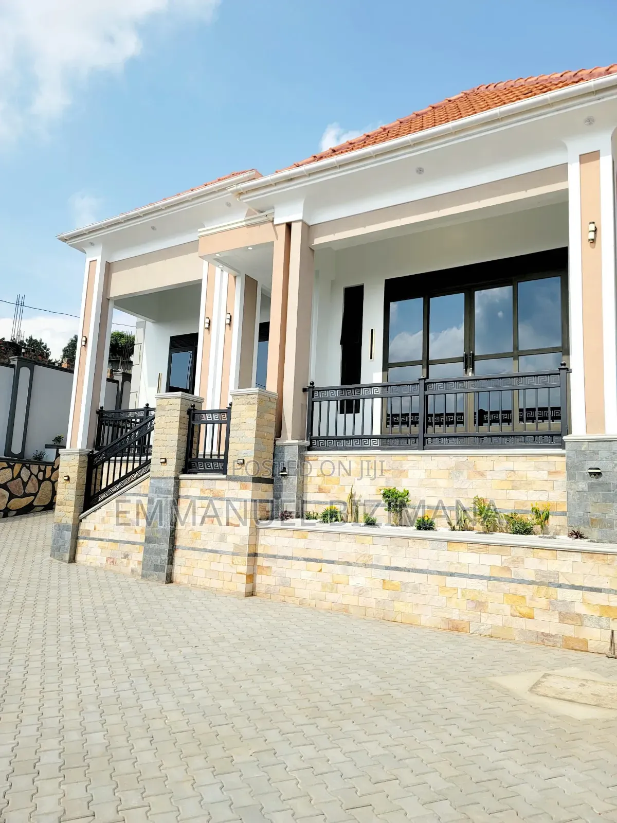 Furnished 3bdrm House in Bwebajja, Central Division for sale