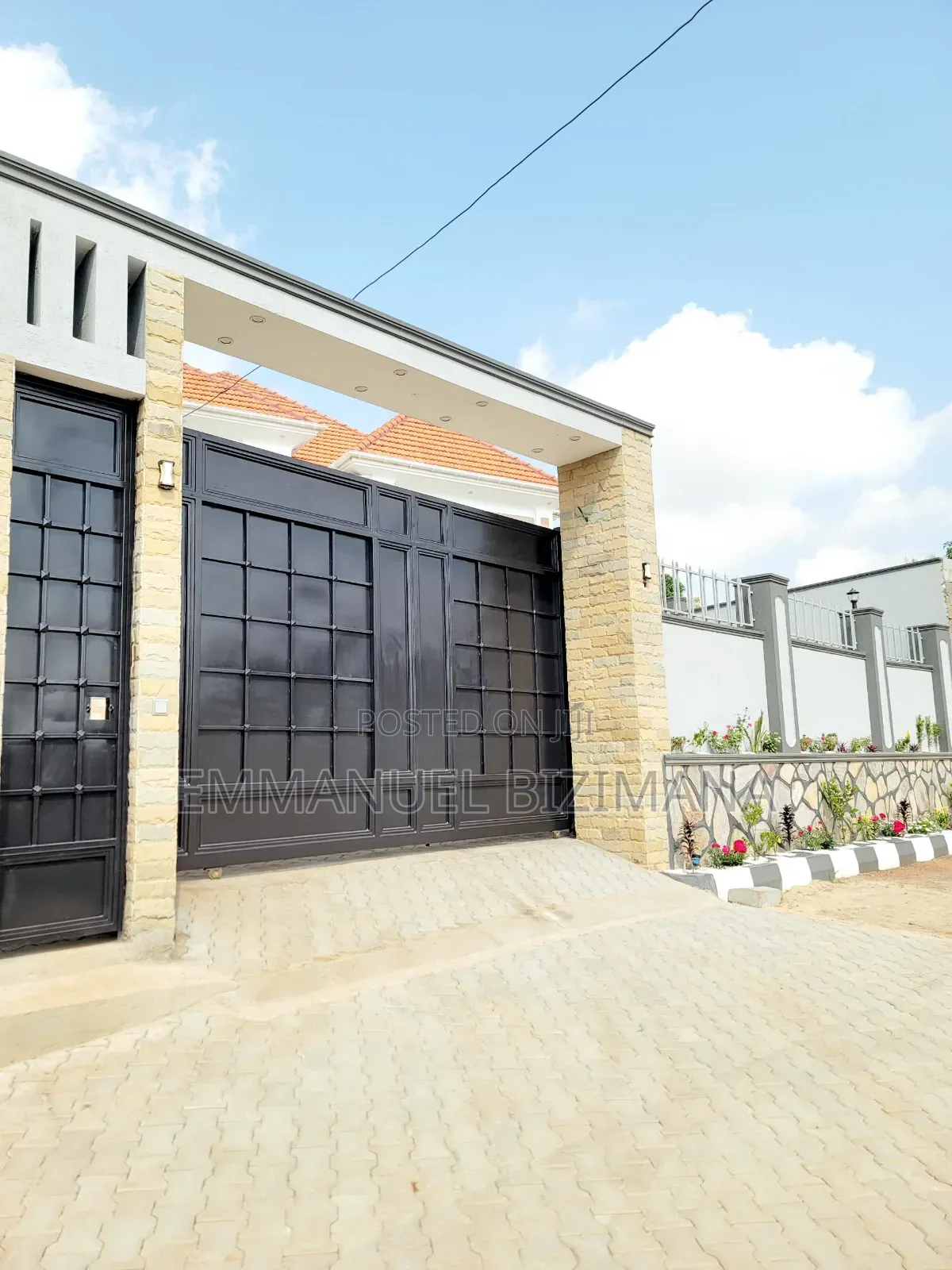 Furnished 3bdrm House in Bwebajja, Central Division for sale