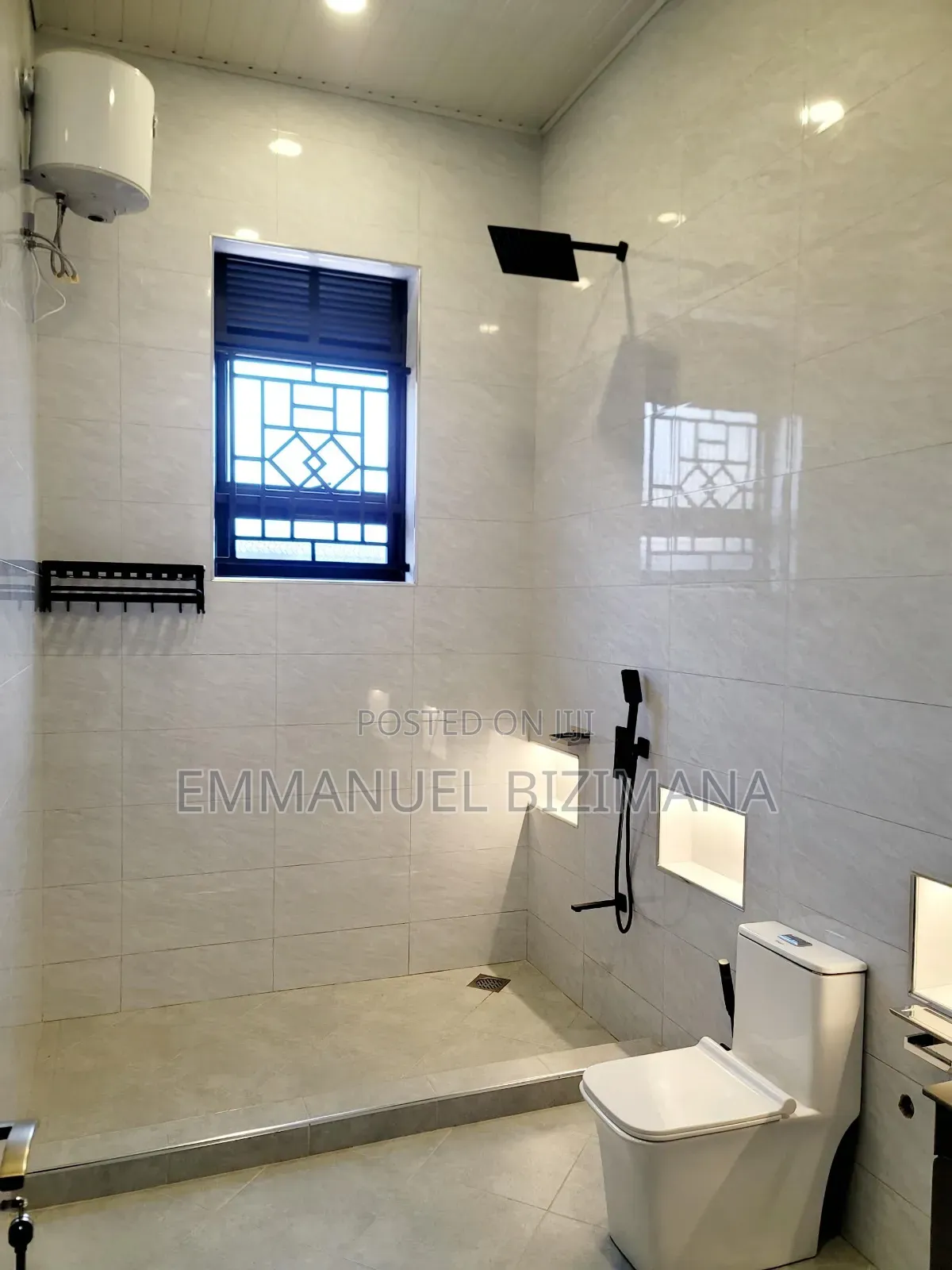 Furnished 3bdrm House in Bwebajja, Central Division for sale
