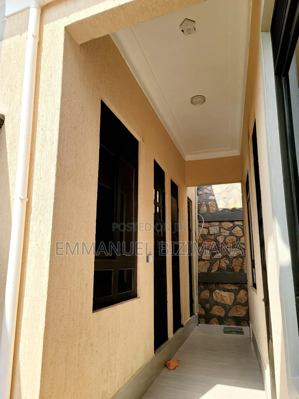 Furnished 3bdrm House in Bwebajja, Central Division for sale