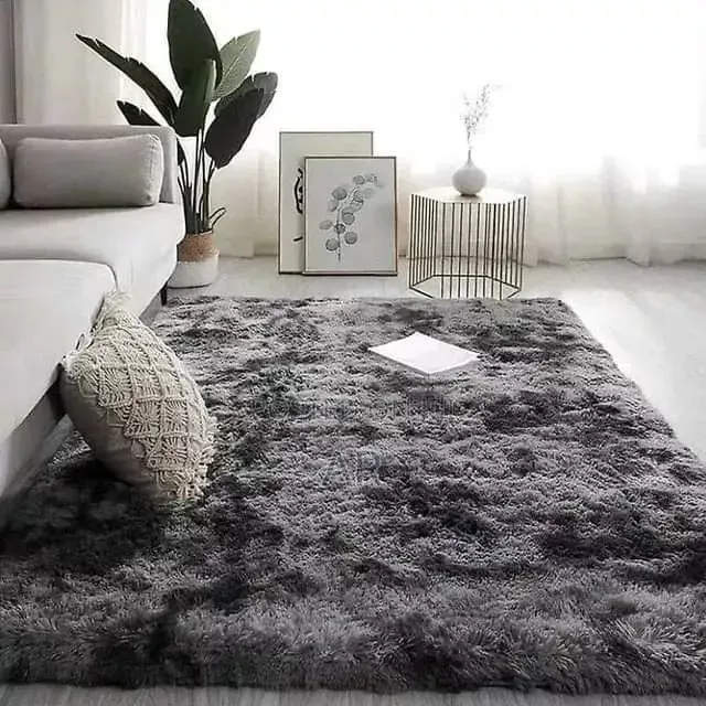 Wollen Carpets Brand New and Clean