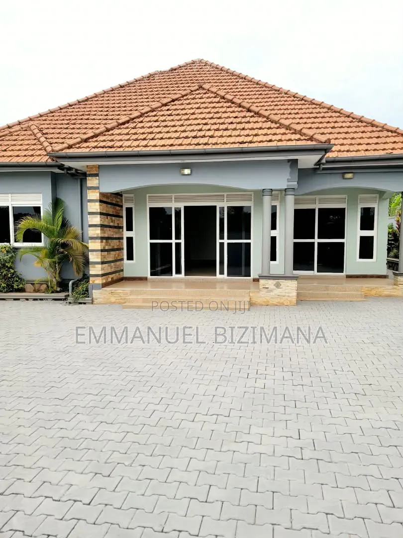 Furnished 3bdrm Bungalow in Akright Estate, Central Division for sale