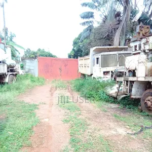 Commercial Property For Rent Garage Or Storage Space / Workshop Etc