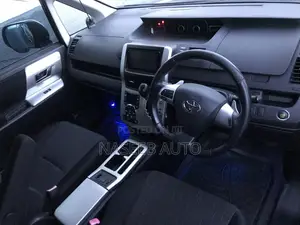 Toyota Noah 2011 Black