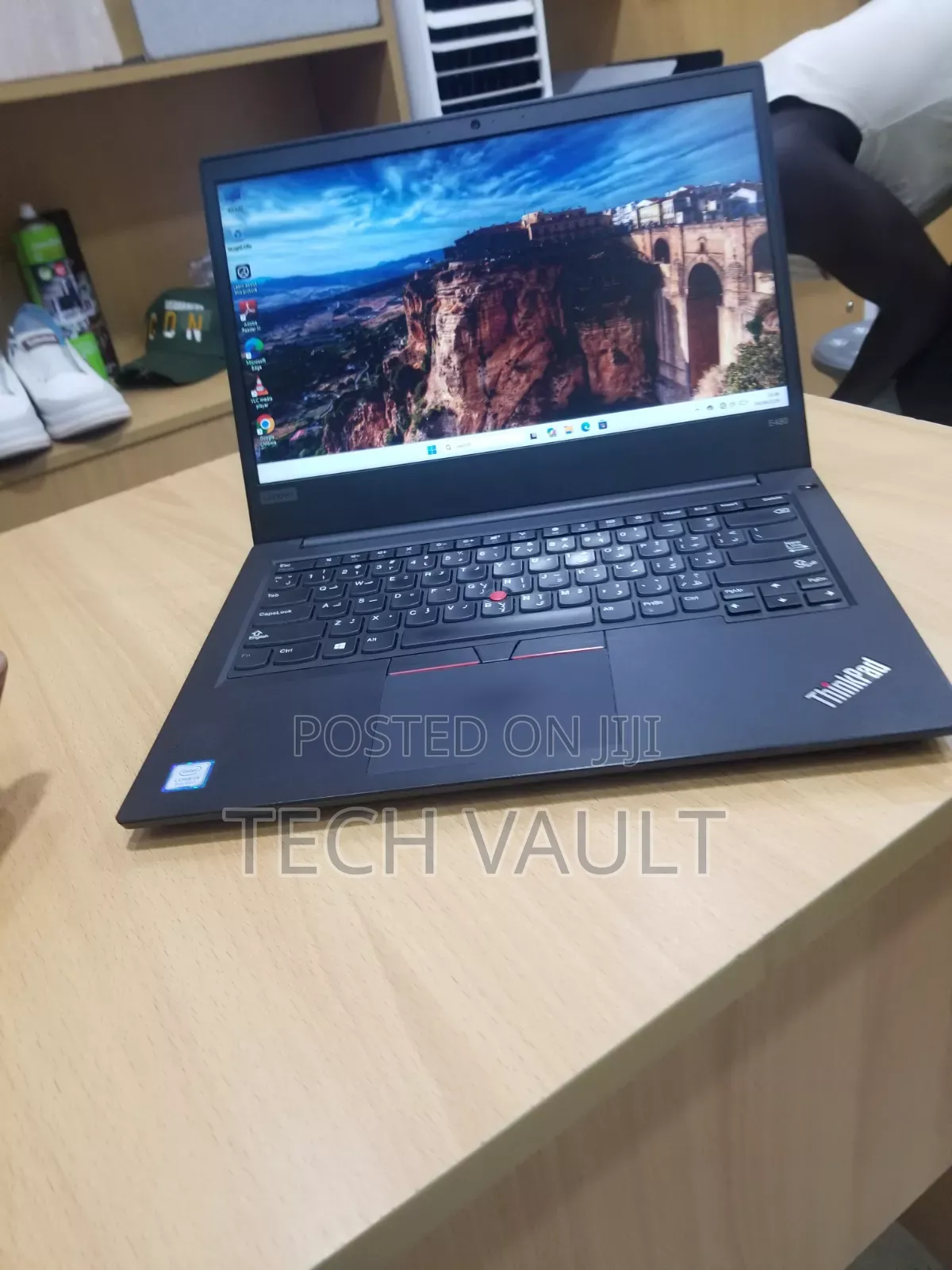 New Laptop Lenovo ThinkPad E480 8GB Intel Core i5 SSD 512GB