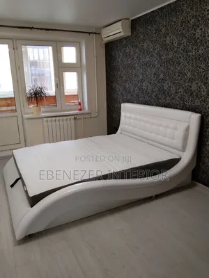 Poppy Yah Ebenezar Tufted Beds