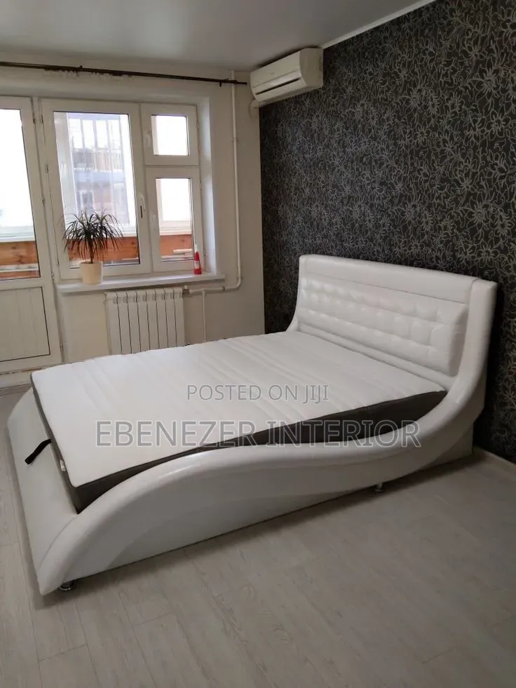 Poppy Yah Ebenezar Tufted Beds