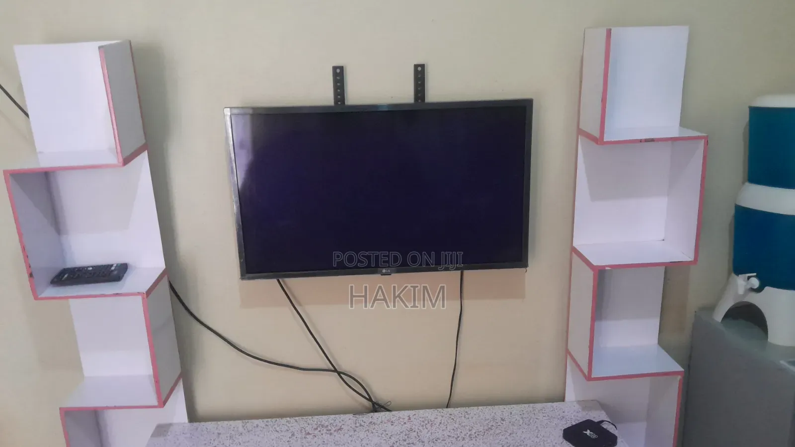 32 Inch LG Digital TV With Miracast