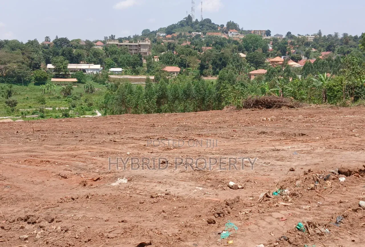 Prime Plots for Sale at Namusera~Wakiso Diplomatic Estate~Hoima Road.