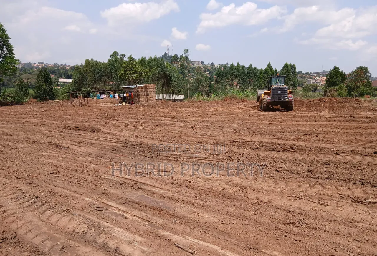 Prime Plots for Sale at Namusera~Wakiso Diplomatic Estate~Hoima Road.