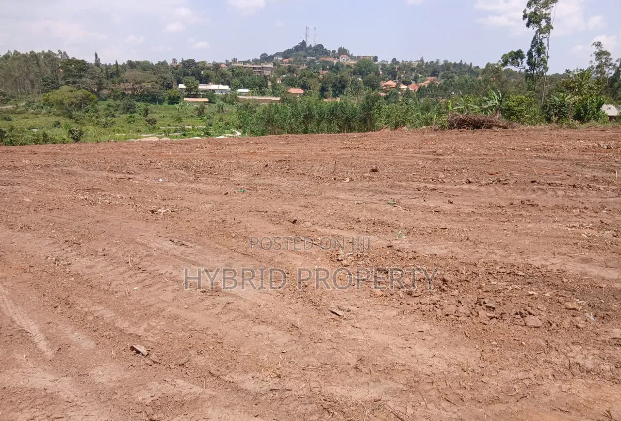 Prime Plots for Sale at Namusera~Wakiso Diplomatic Estate~Hoima Road.