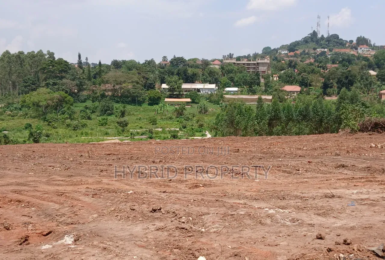 Prime Plots for Sale at Namusera~Wakiso Diplomatic Estate~Hoima Road.
