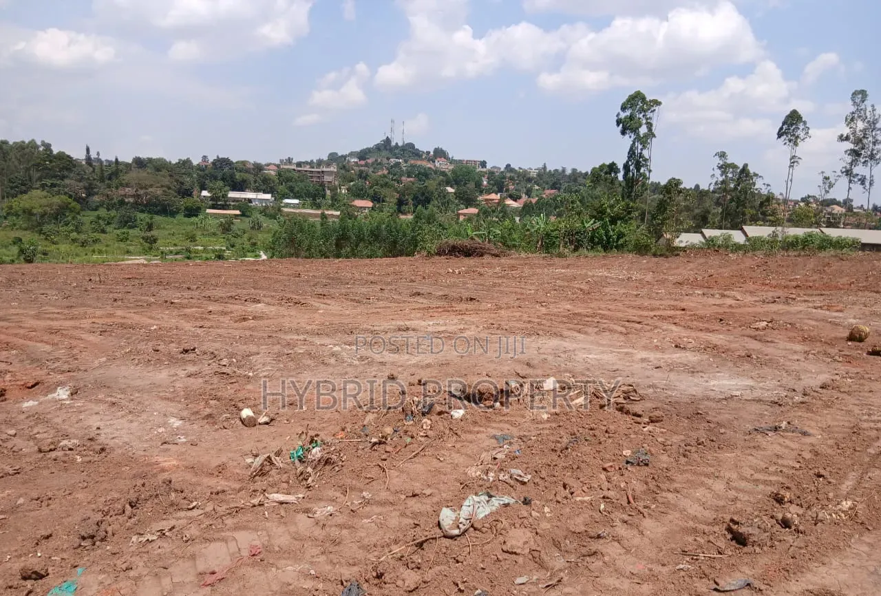 Prime Plots for Sale at Namusera~Wakiso Diplomatic Estate~Hoima Road.