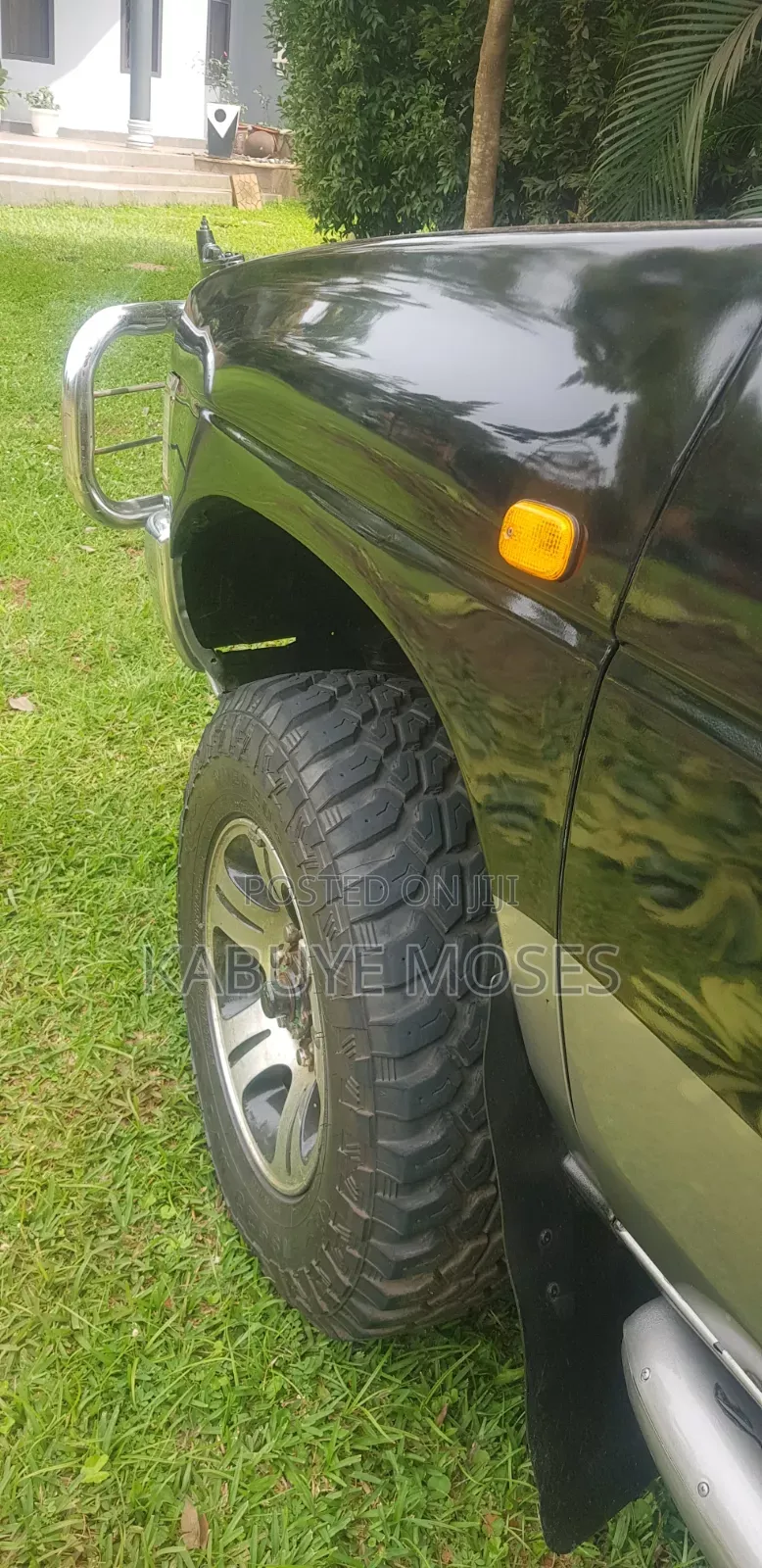 Nissan DoubleCab 1998 Black