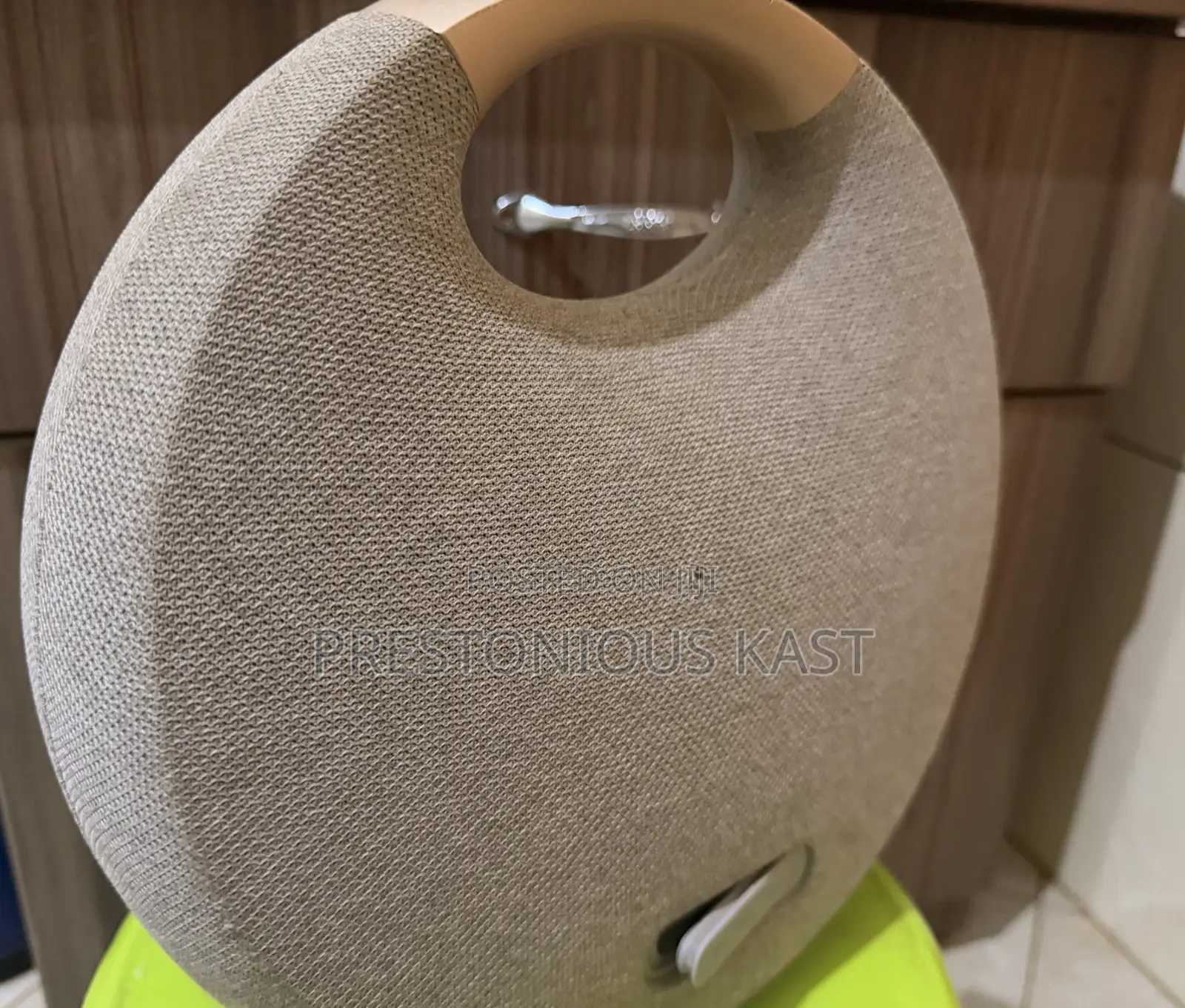 Harman Kardon Onyx Studio 6