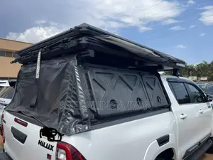 Toyota Hilux 2023 White