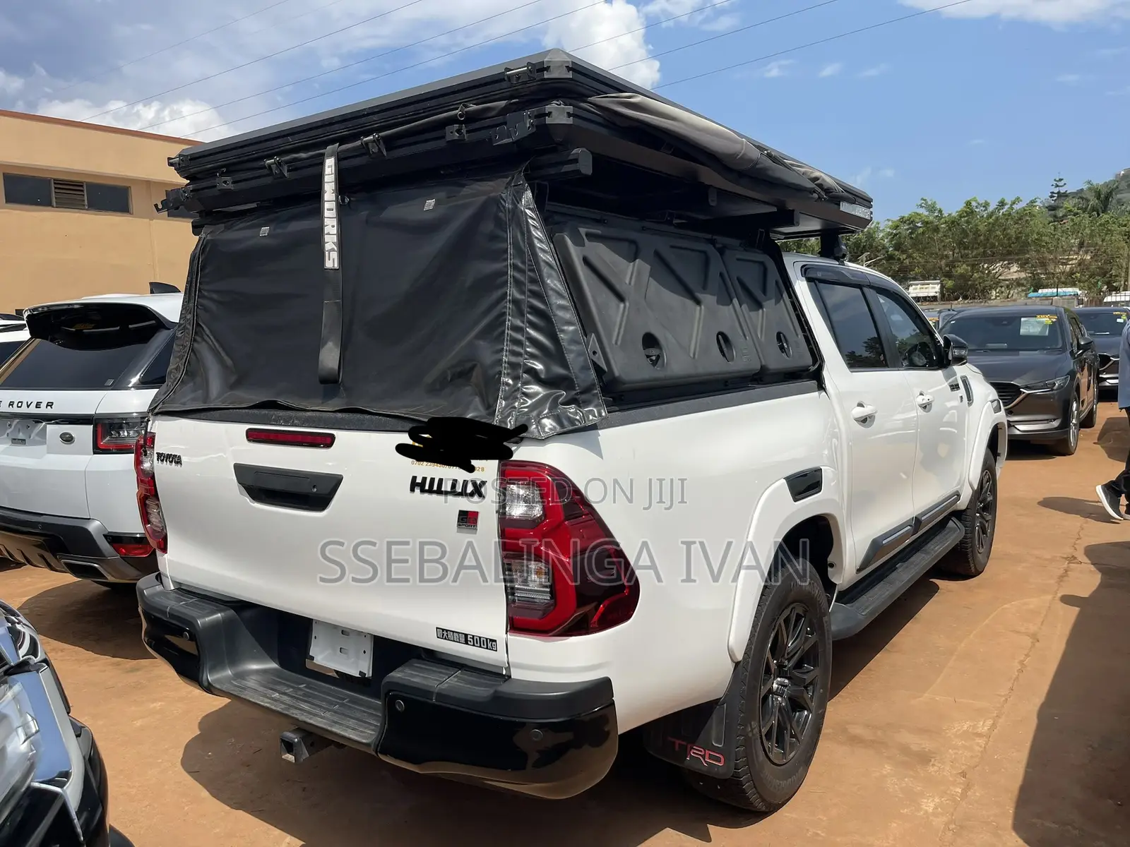 Toyota Hilux 2023 White