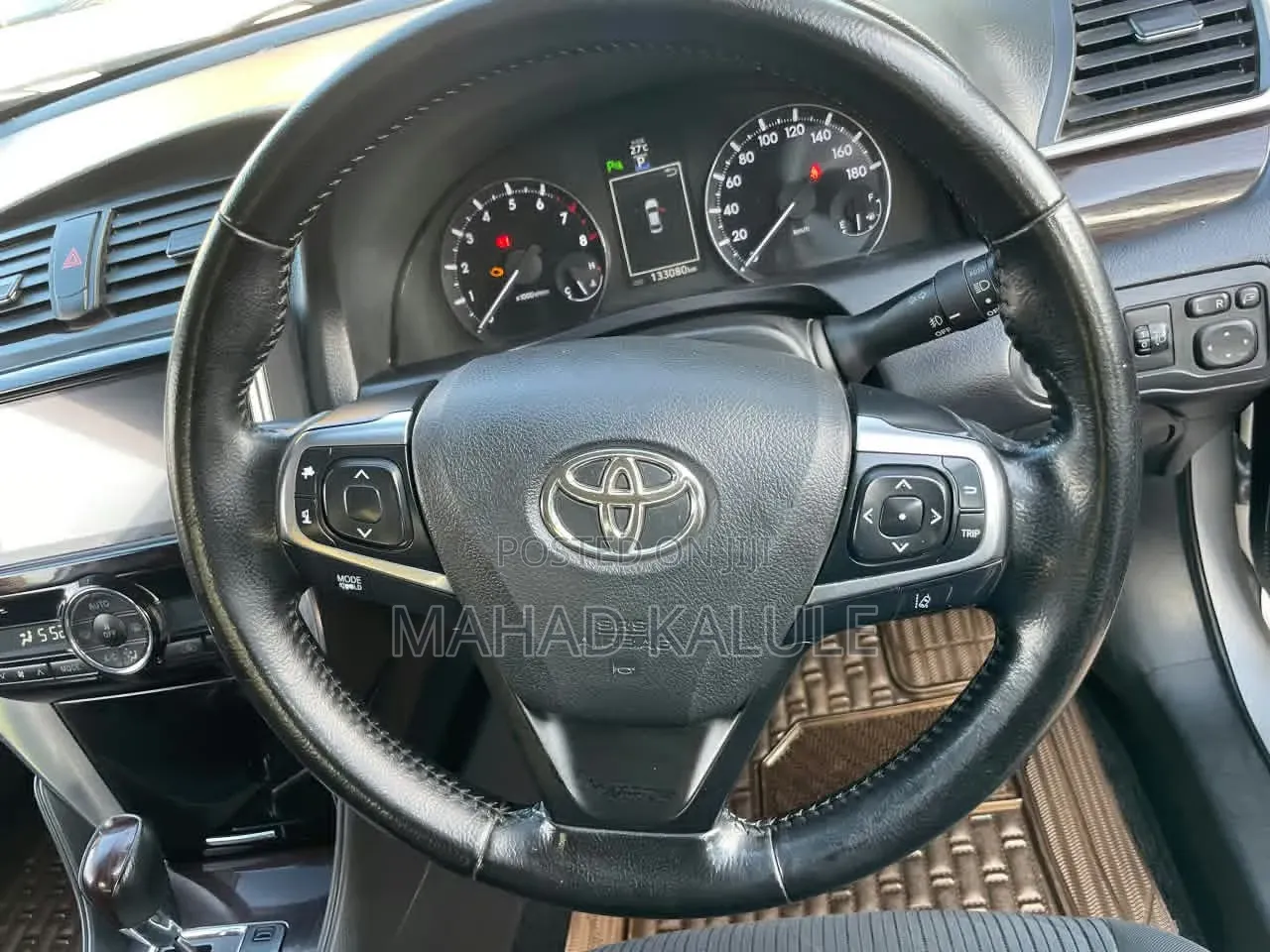 Toyota Premio 2017 Silver