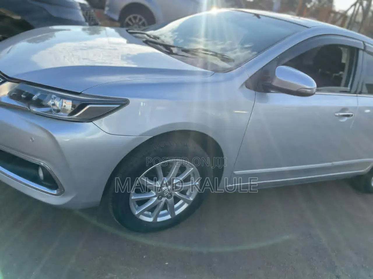Toyota Premio 2017 Silver