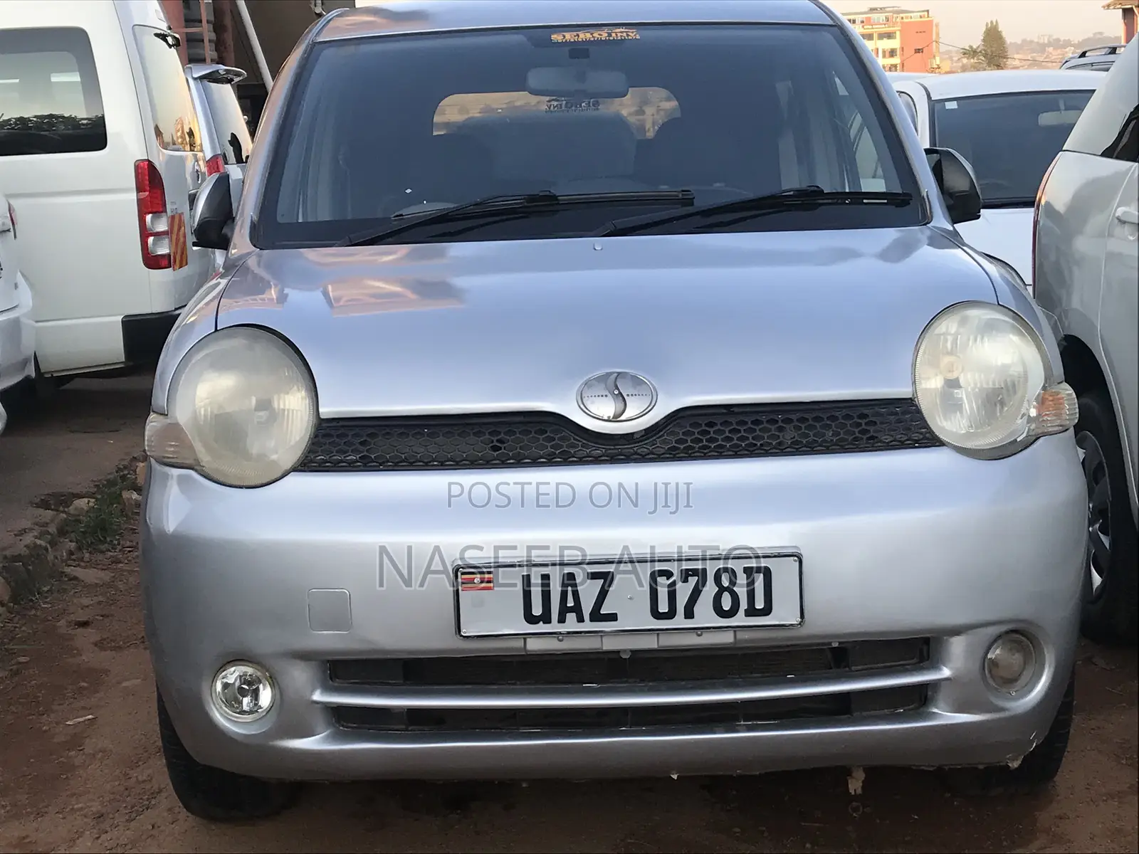 Toyota Sienta 2008 Silver