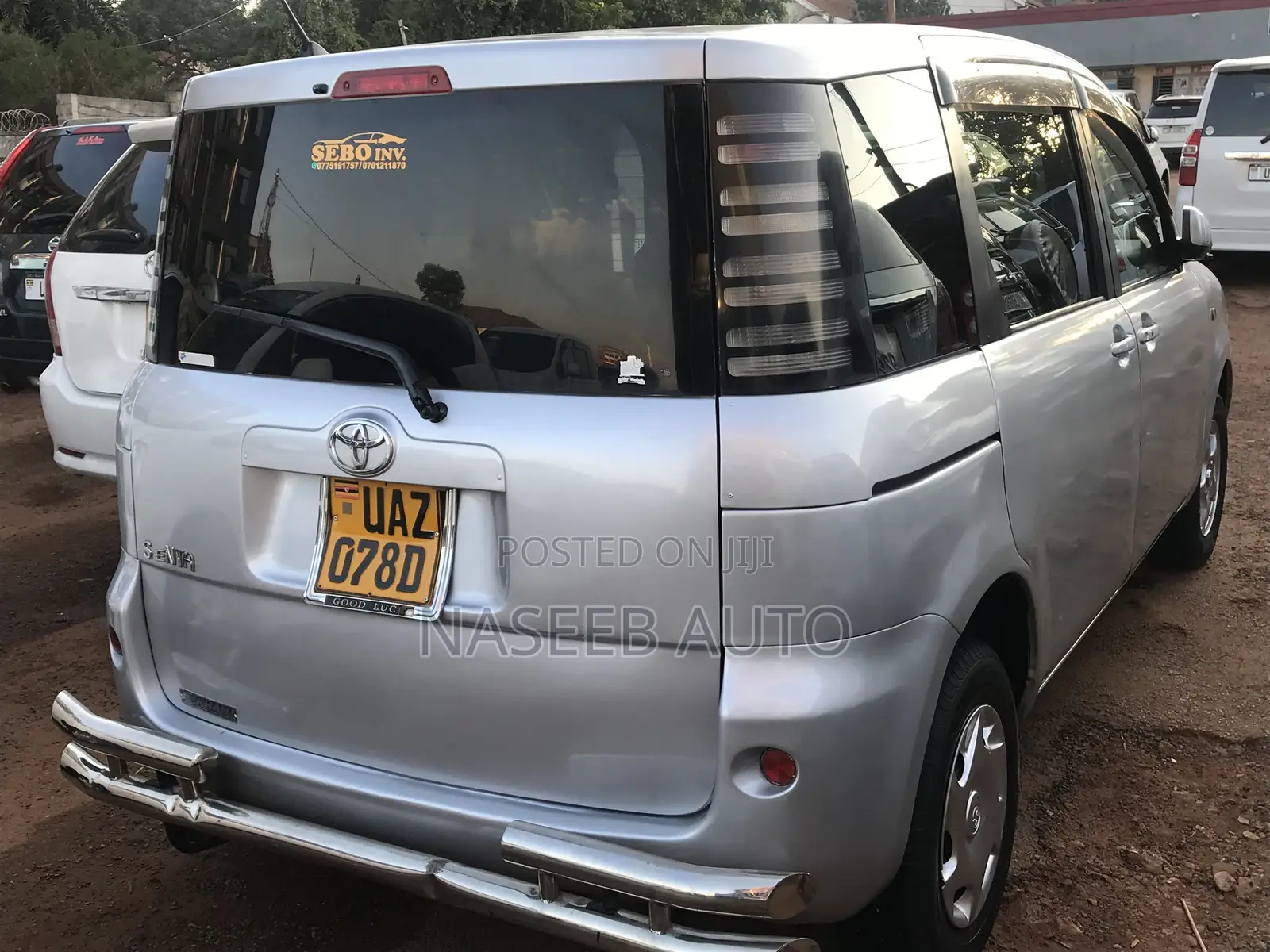 Toyota Sienta 2008 Silver