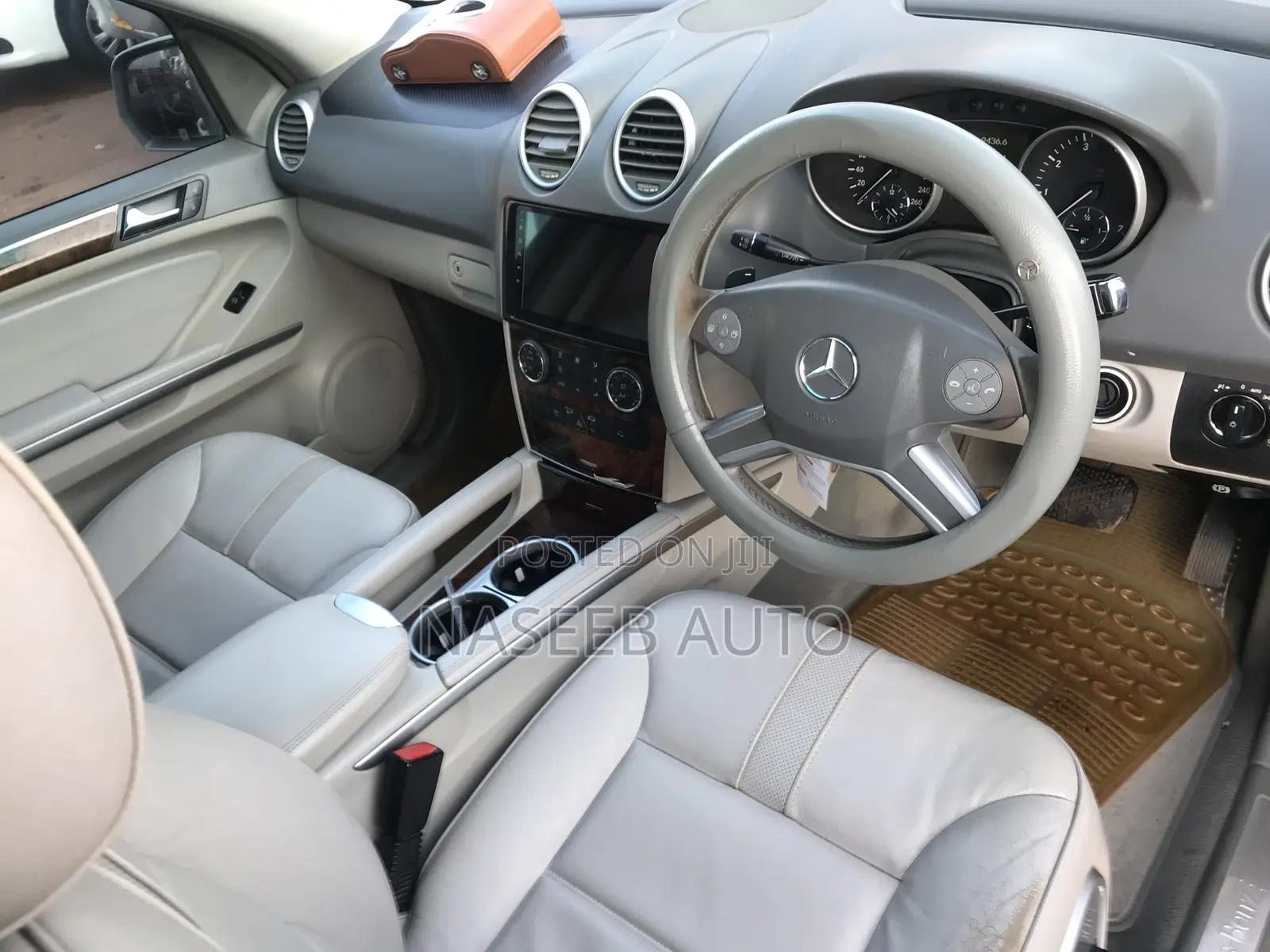 Mercedes-Benz M Class 2010 Gray