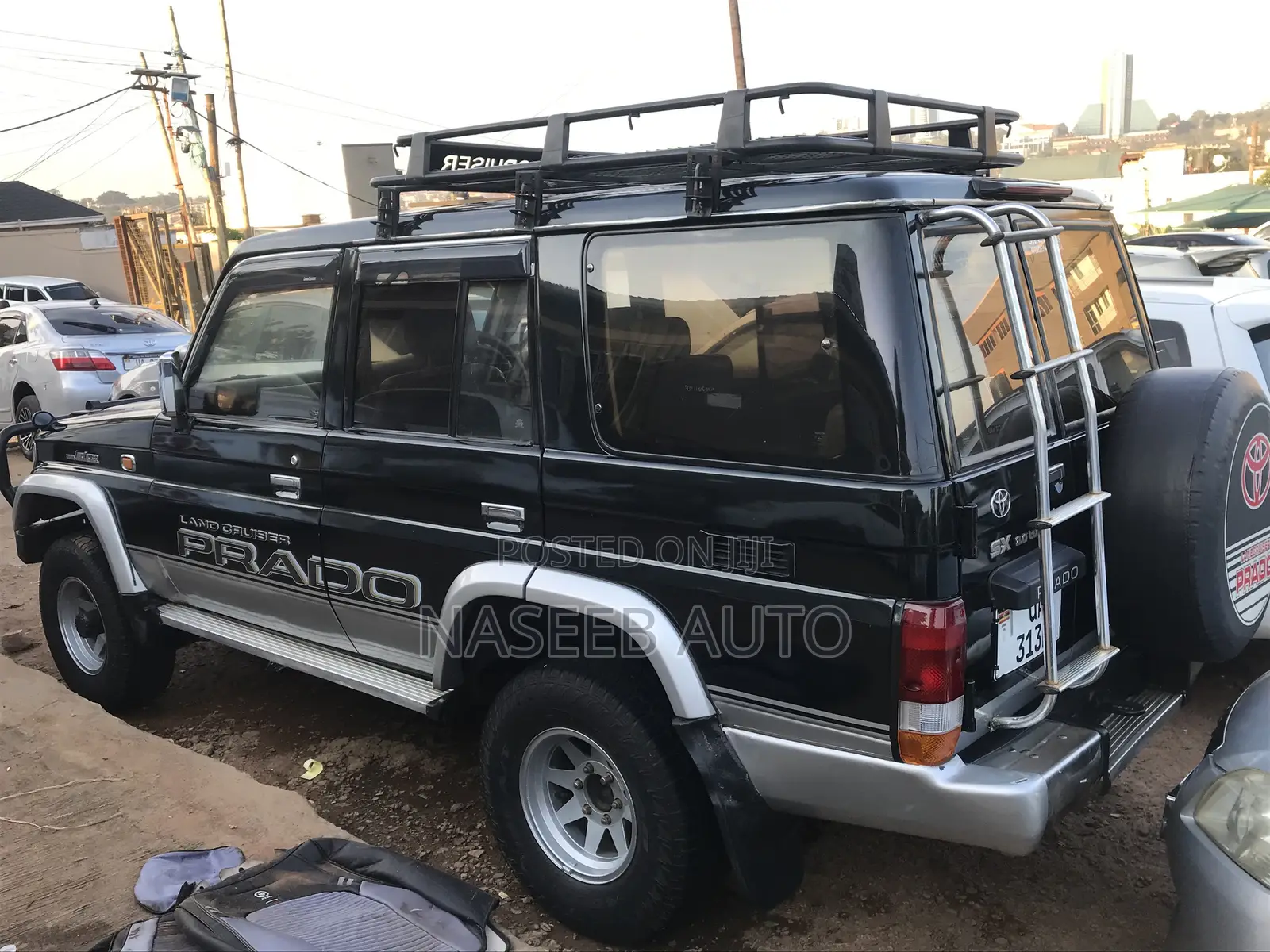 Toyota Land Cruiser 2000 Green