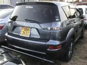 Mitsubishi Outlander 2010 Gray