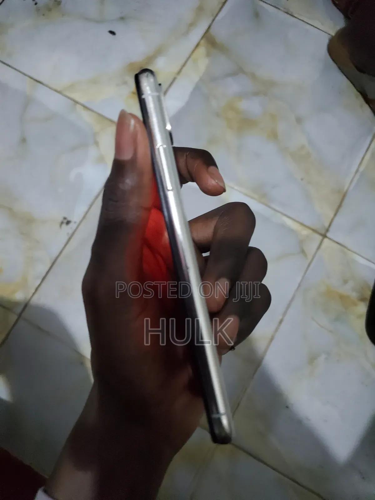 Apple iPhone X 64 GB White