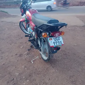 Bajaj CT 125X 2025 Red