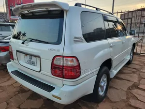 Toyota Land Cruiser Prado 2005 White