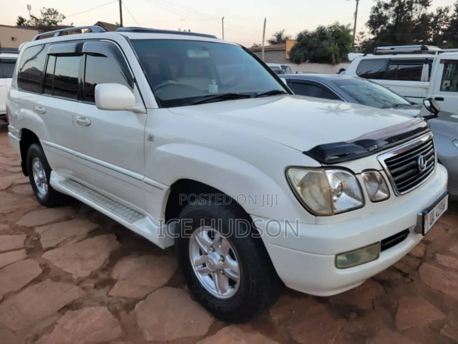 Toyota Land Cruiser Prado 2005 White