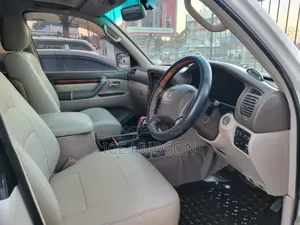 Toyota Land Cruiser Prado 2005 White