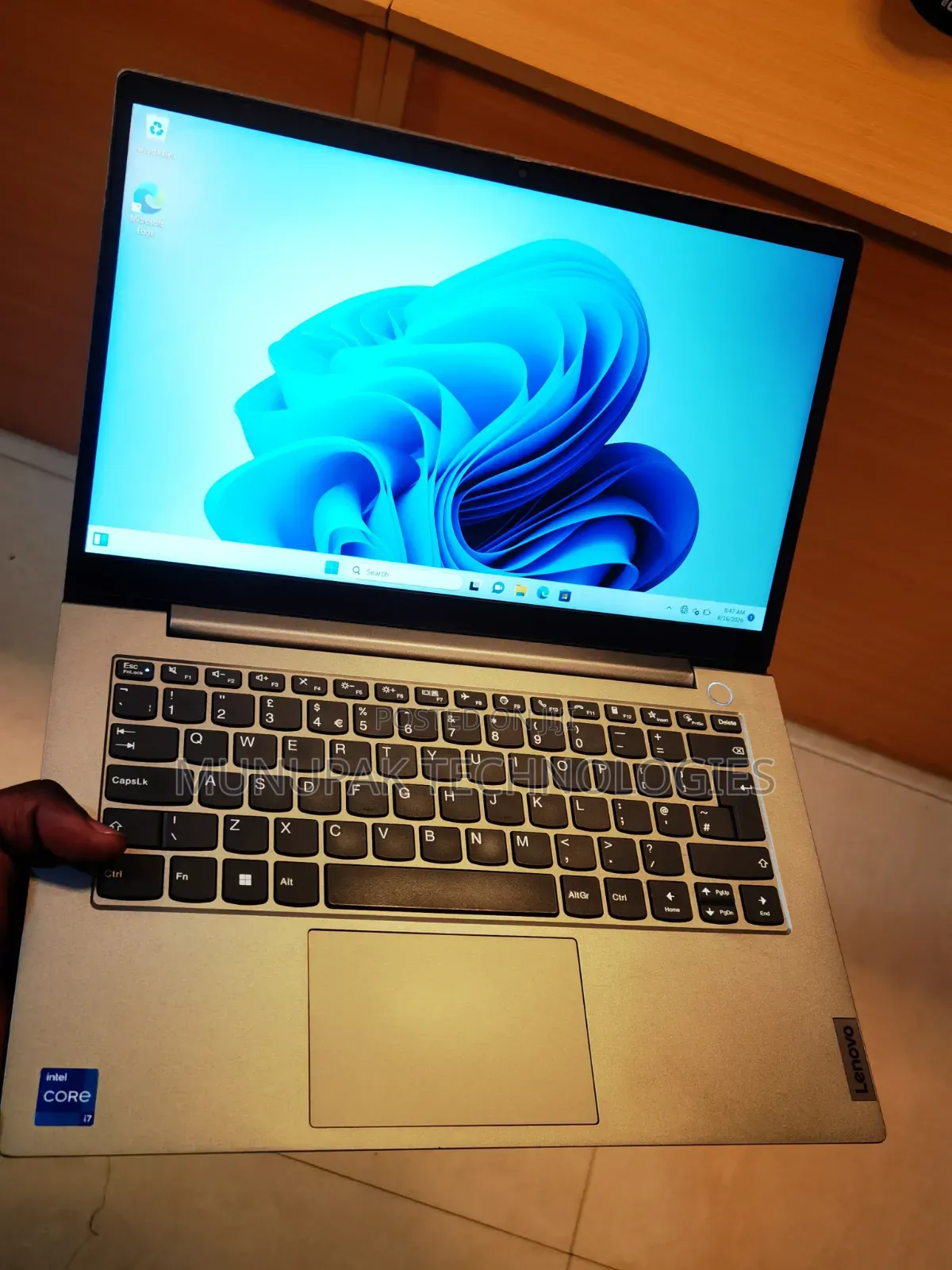 Laptop Lenovo ThinkBook 14 G8 IAL 8GB Intel Core i7 SSD 256GB