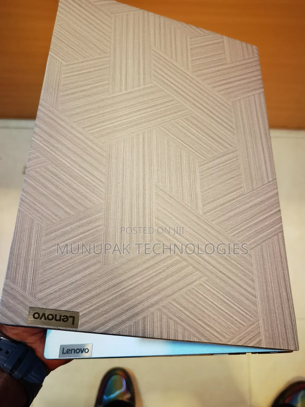Laptop Lenovo ThinkBook 14 G8 IAL 8GB Intel Core i7 SSD 256GB