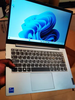 Laptop Lenovo ThinkBook 14 G8 IAL 8GB Intel Core i7 SSD 256GB