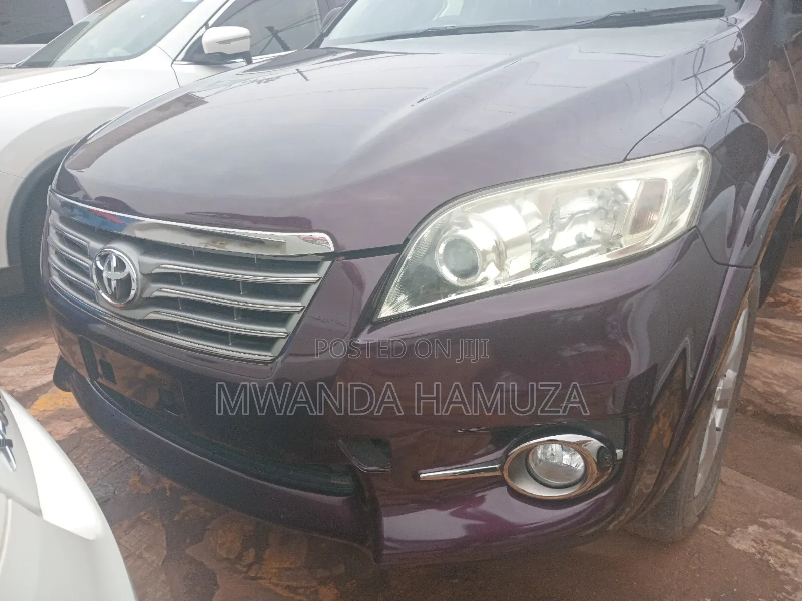 Toyota Vanguard 2013 Maroon