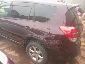 Toyota Vanguard 2013 Maroon