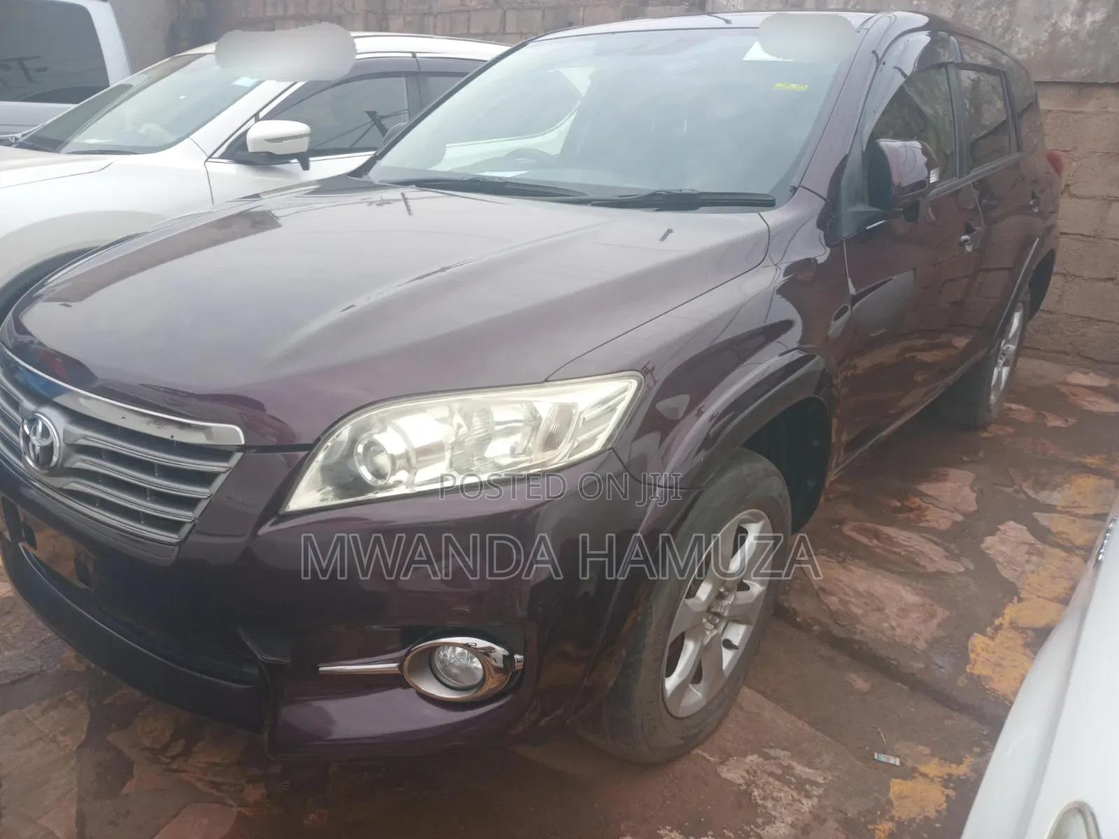 Toyota Vanguard 2013 Maroon