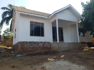 3bdrm House in Mpelerwe Kabaga, Kawempe for sale