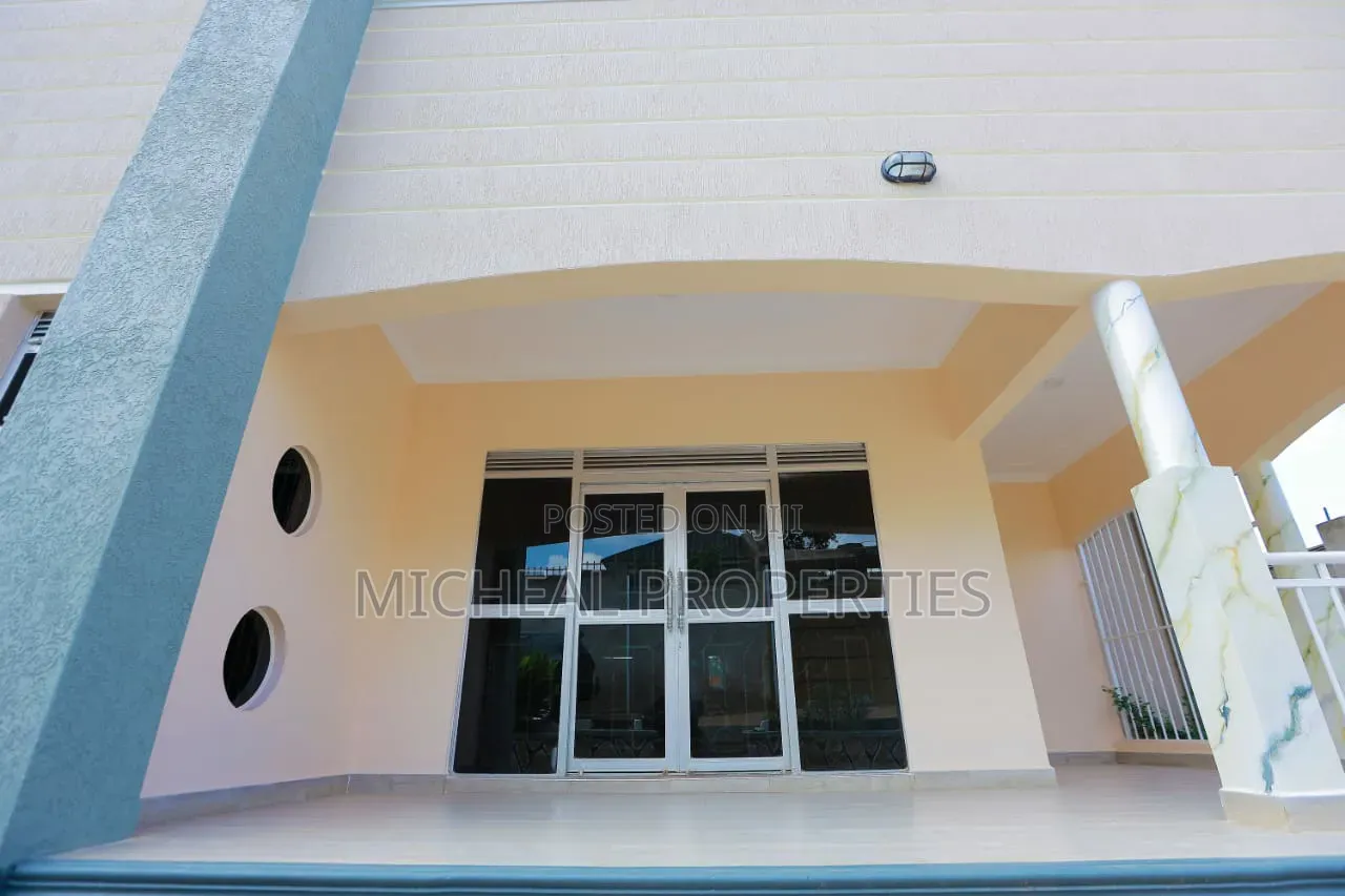 3bdrm House in Gayaza Kabanyoro, Kawempe for sale