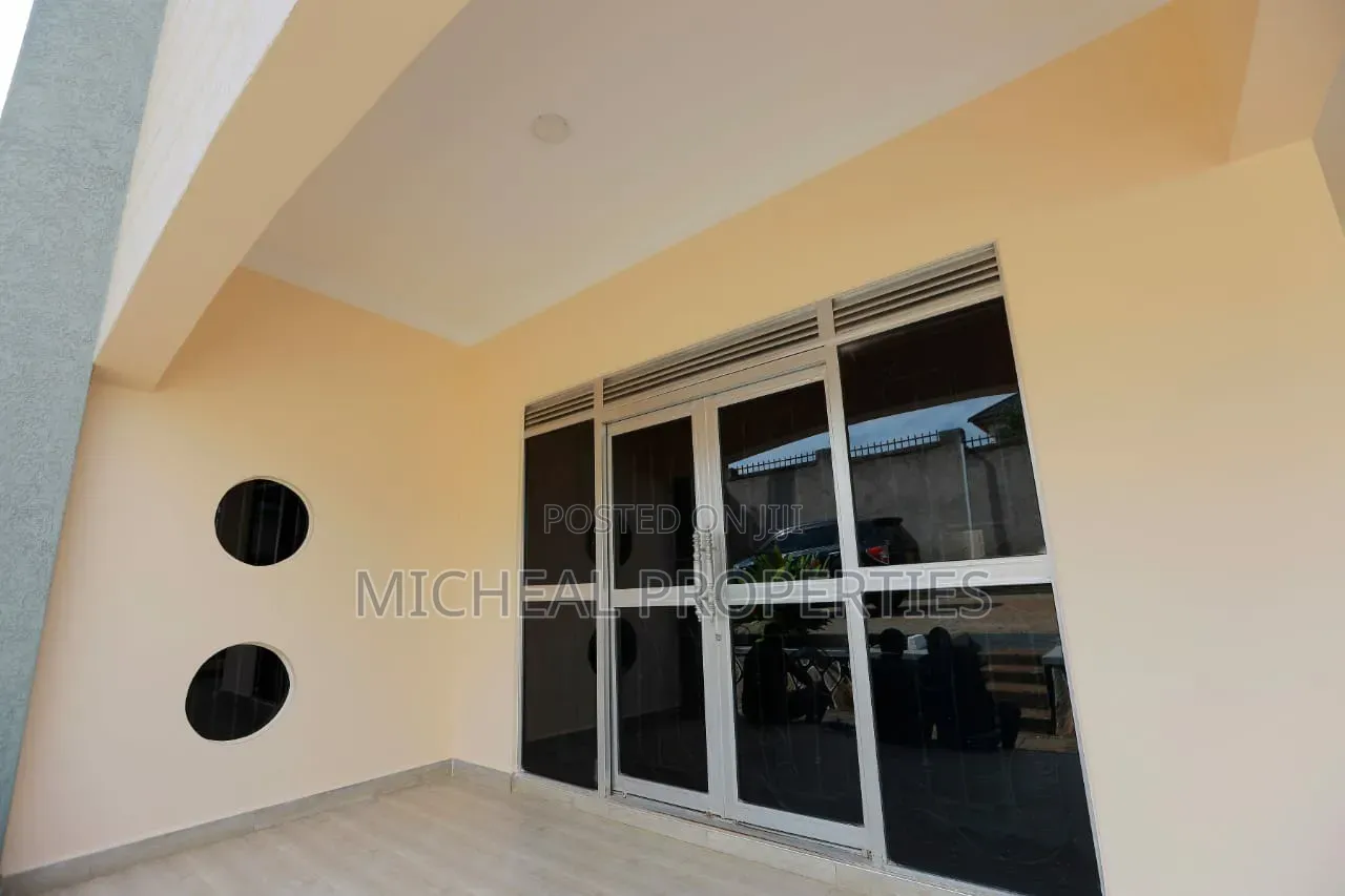 3bdrm House in Gayaza Kabanyoro, Kawempe for sale