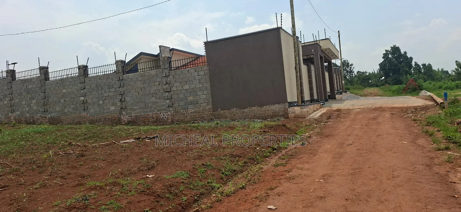 Plot for Sell Kasangati Mawure