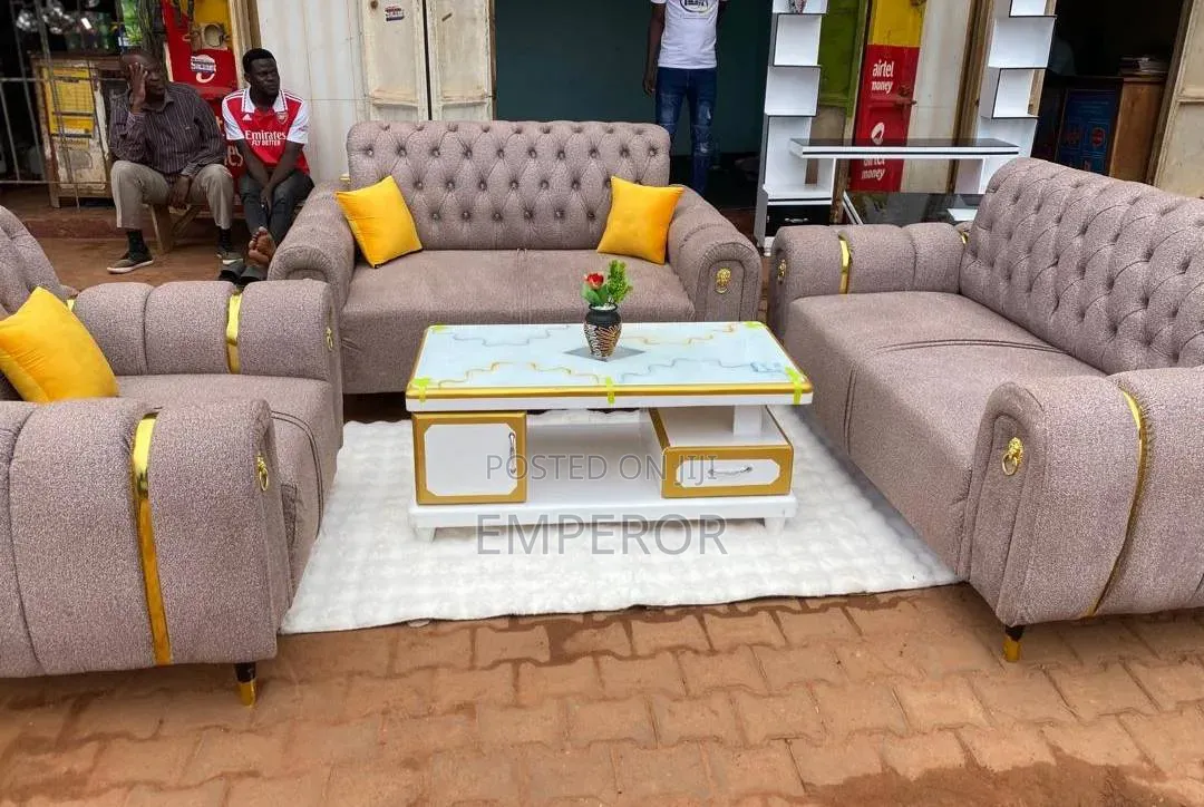 Sectional Sofa Sets With a Center Table