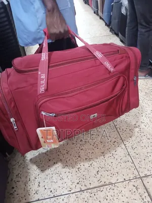 Delilah Large - Capacity Waterproof Duffle Bag